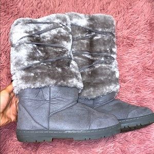 Holly faux Fur Baby Boots 🥾